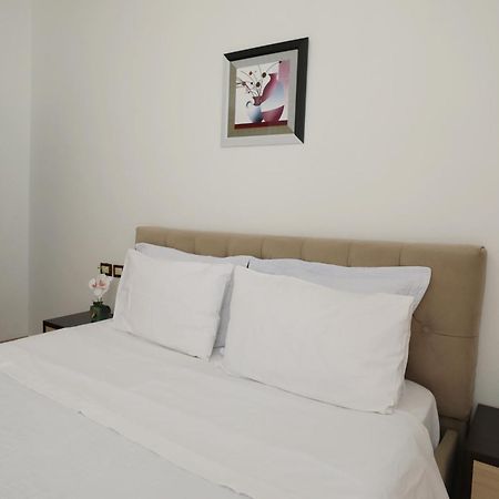 Blue Bay Apartments Sarande Exterior photo