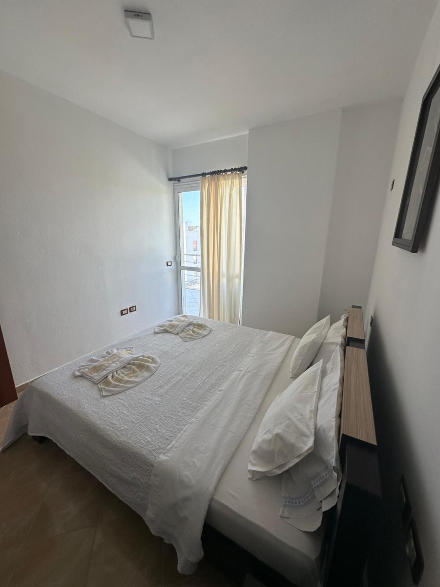 Blue Bay Apartments Sarande Exterior photo