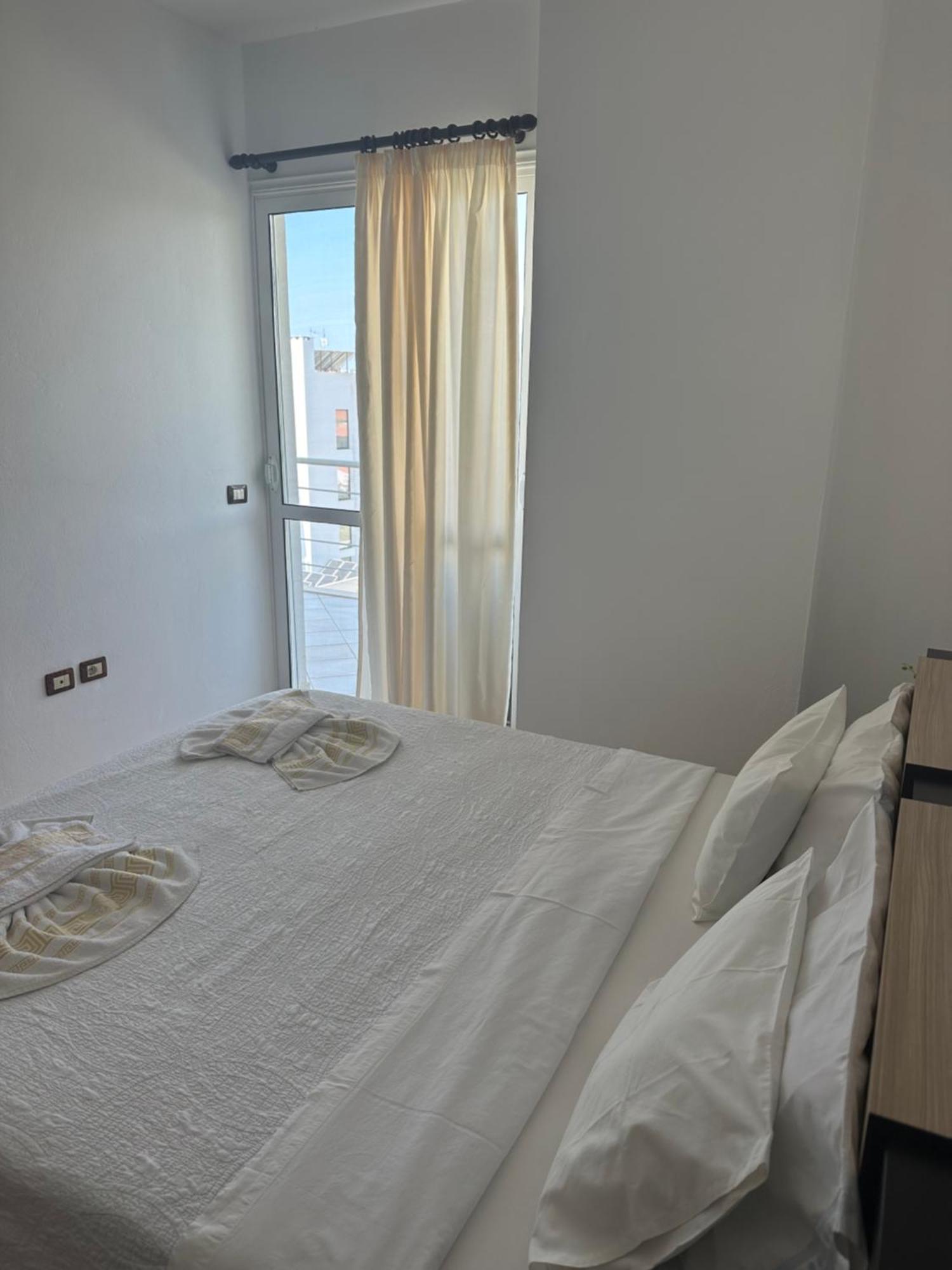 Blue Bay Apartments Sarande Exterior photo