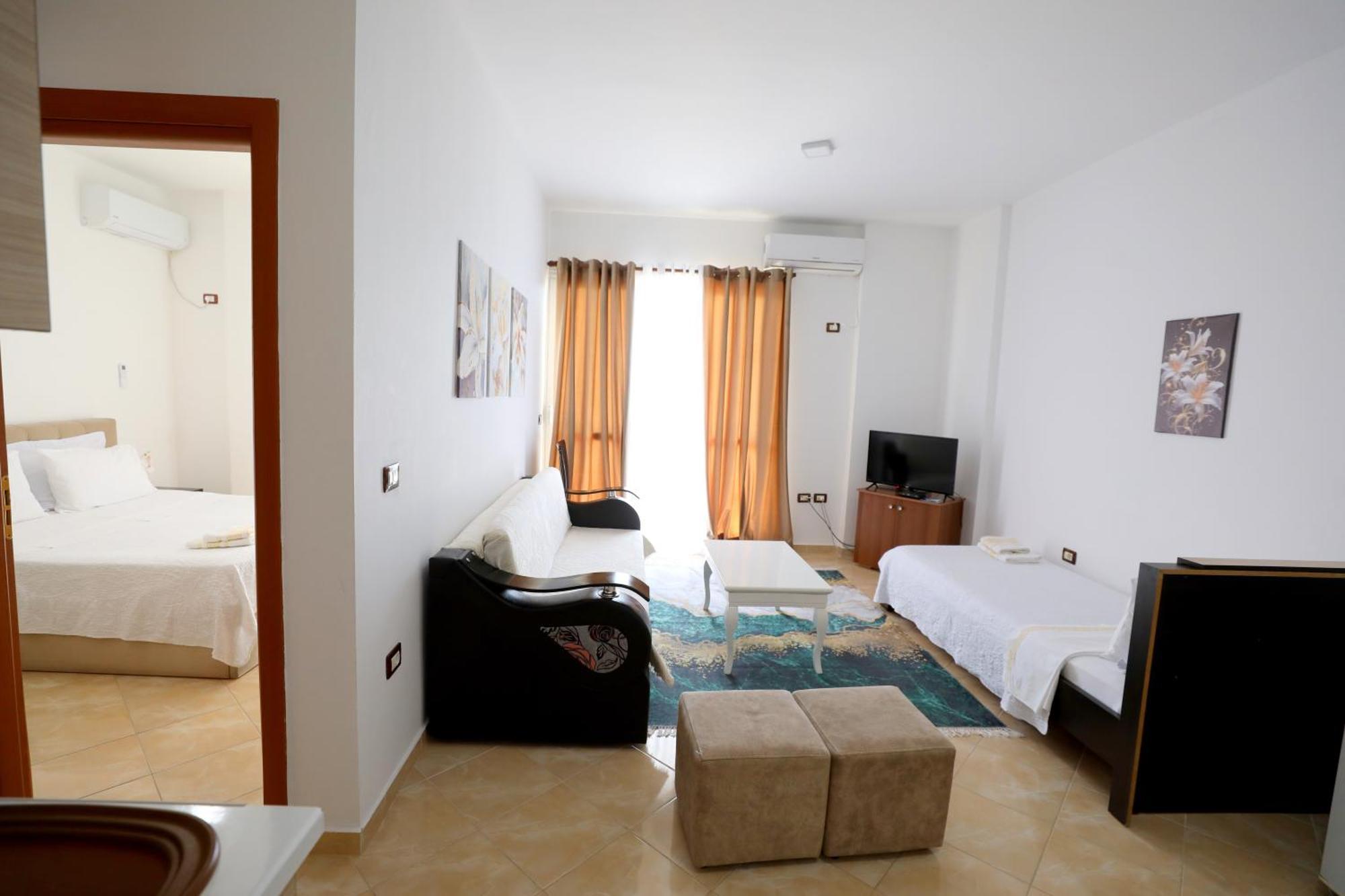 Blue Bay Apartments Sarande Exterior photo