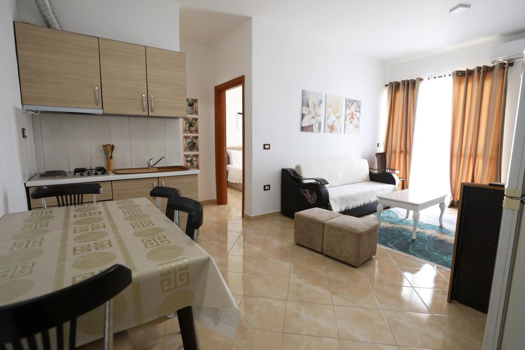 Blue Bay Apartments Sarande Exterior photo