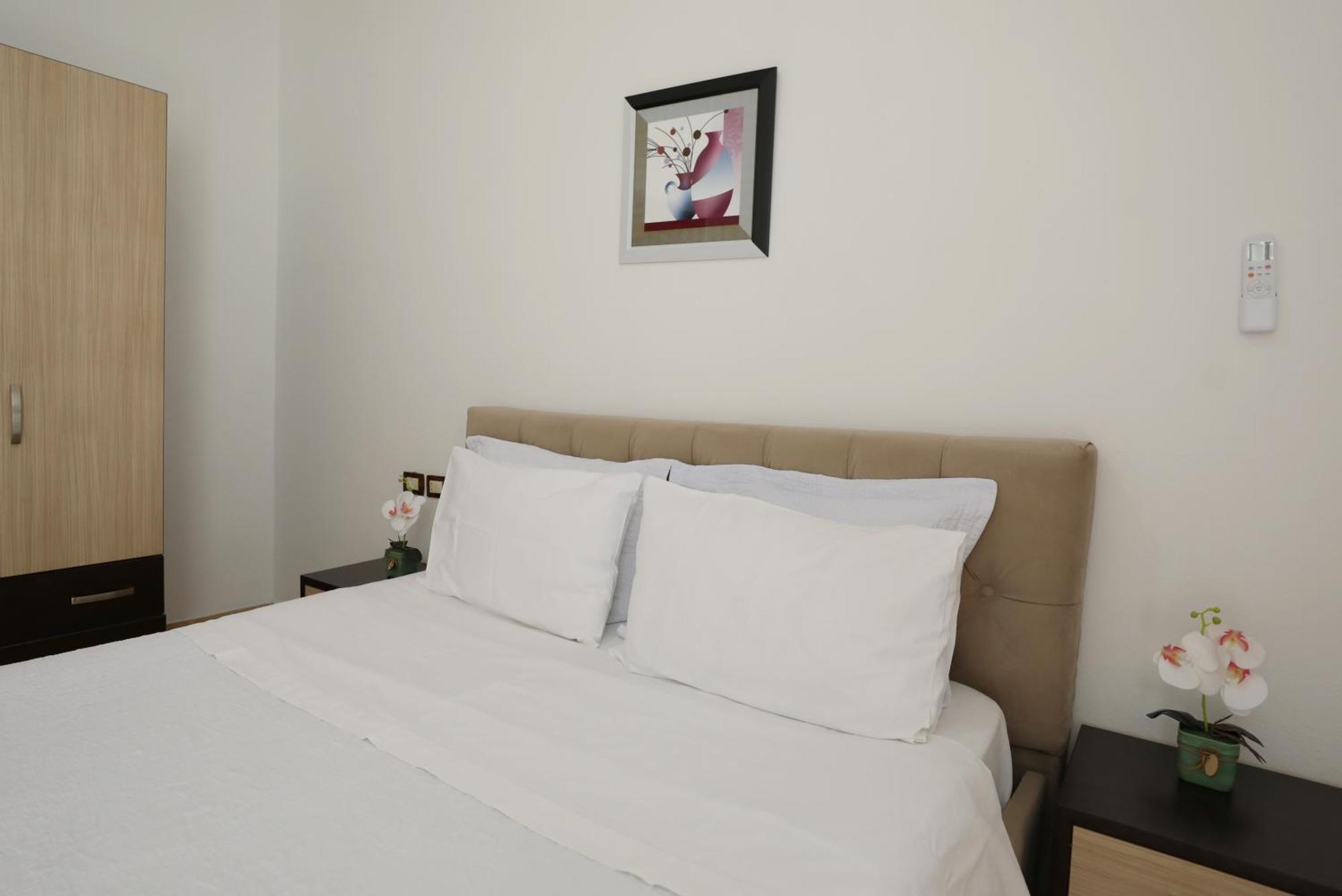 Blue Bay Apartments Sarande Exterior photo